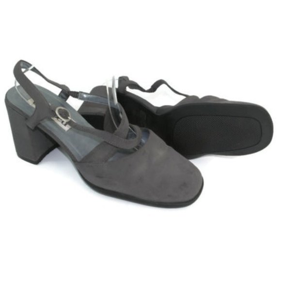 Unlisted Women's Gray Closed Sandals US Size 9.5 - Picture 3 of 3